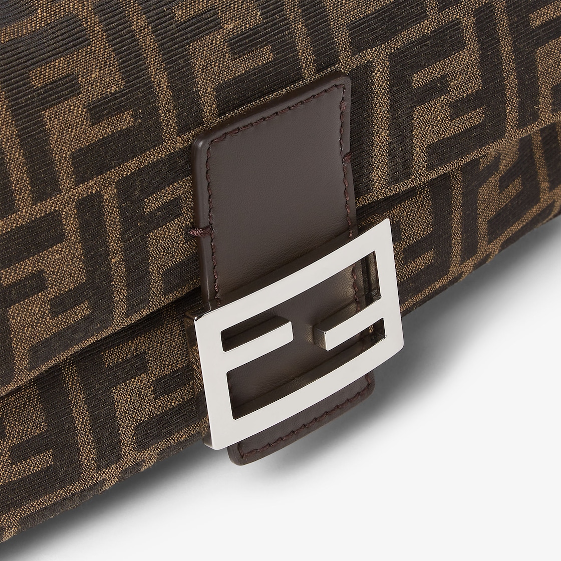 FENDI Baguette® Tobacco brown FF jacquard fabric bag - Image 2